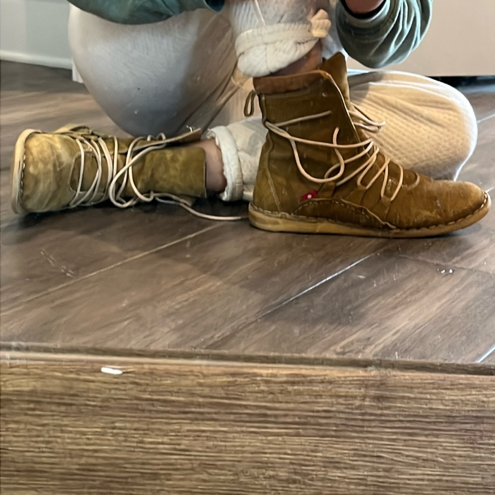 Oliberte leather boot sz 37